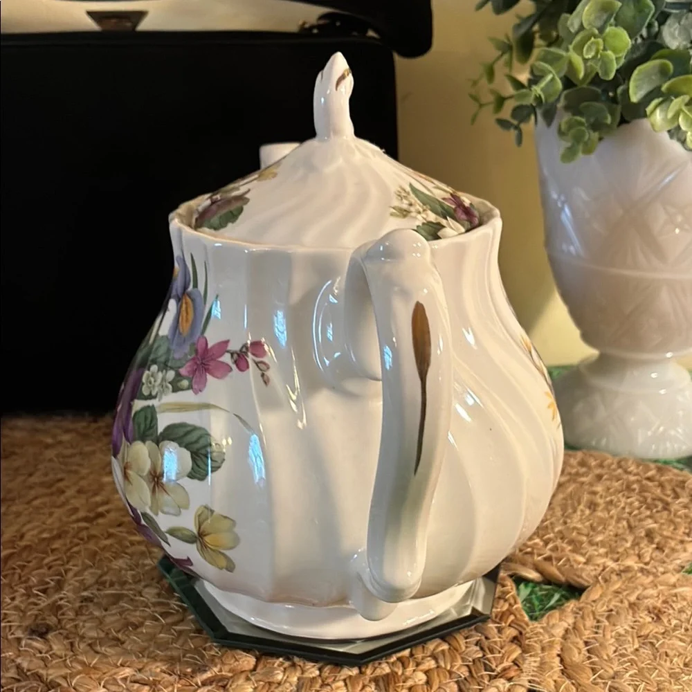 White and Purple floral Ceramic Tea pot